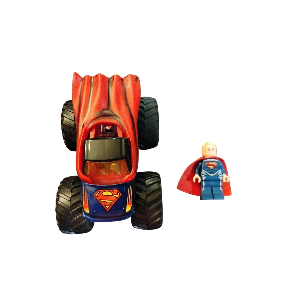 Hot Wheels Monster Jam Superman Truck with Superman Minifigure DC Comics Diecast